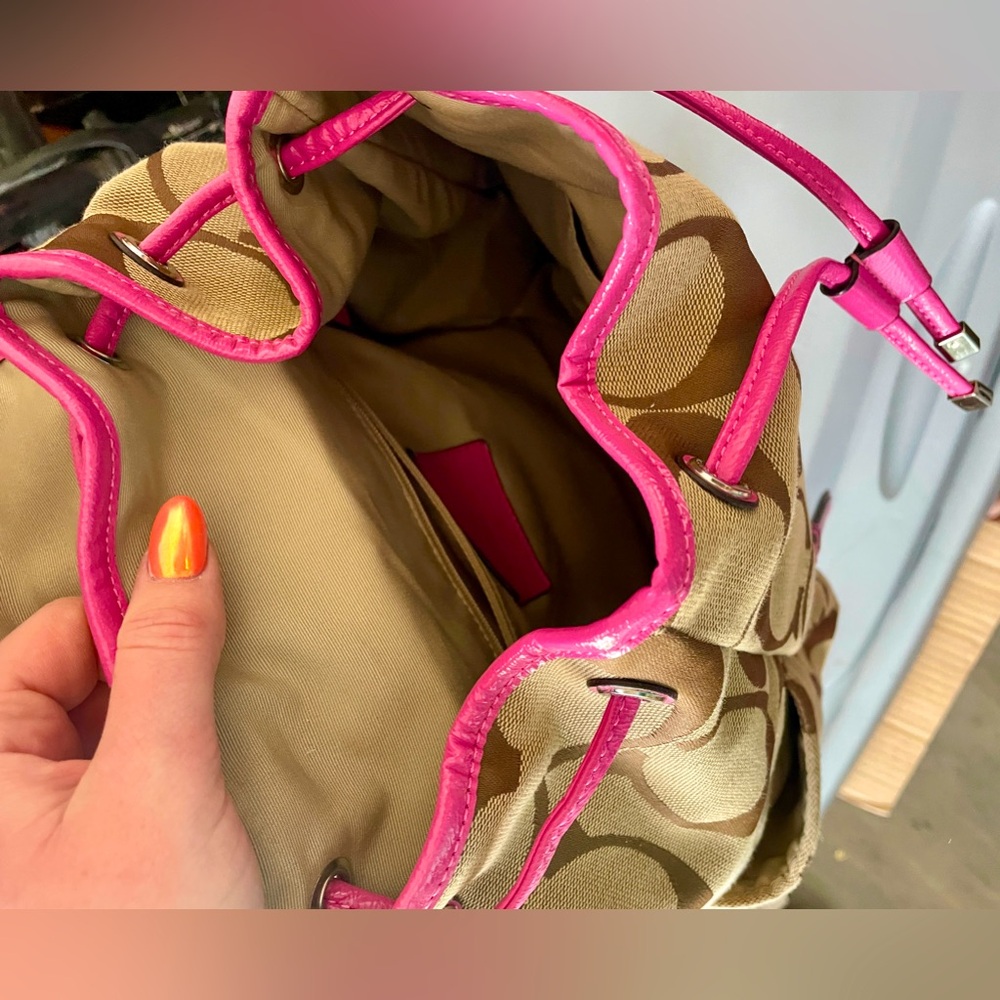 Coach. Backpack - Picture 2 of 3